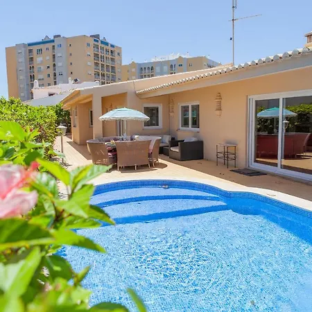Guest house N - Astonishing Bay View Guesthouse Lagos
