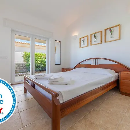 Guest house N - Astonishing Bay View Guesthouse *