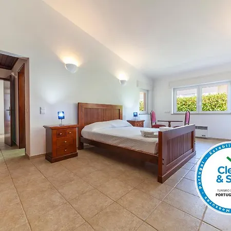 Guest house N - Astonishing Bay View Guesthouse Lagos